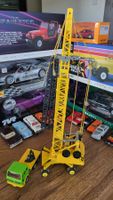 Turmdrehkran mit Zugmaschine Mercedes SIKU 1117