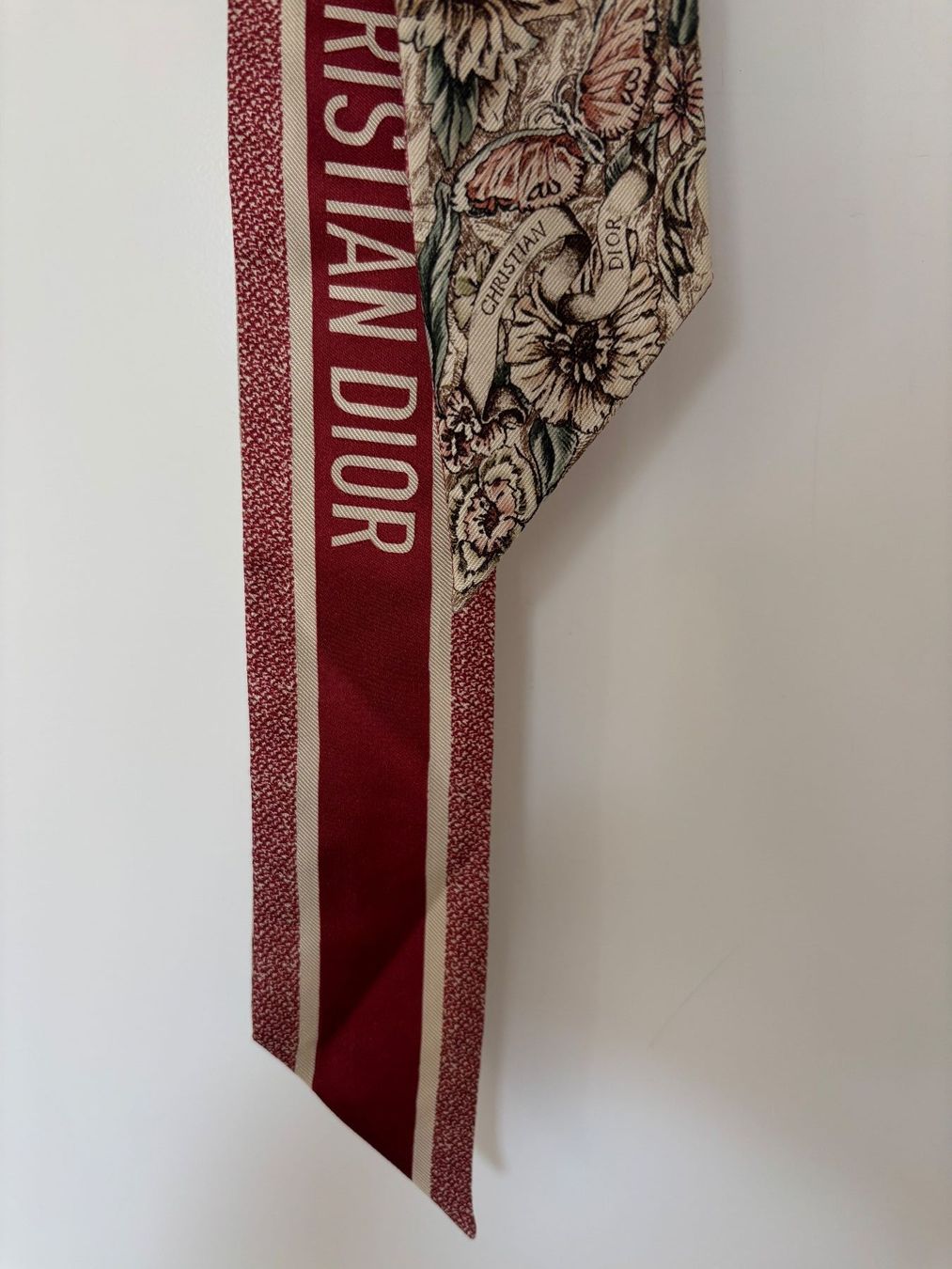 Dior Foulard & Sciarpe: DIOR Seiden Twilly 105x6cm – Usato da Herrliberg venduto da mayfi 2