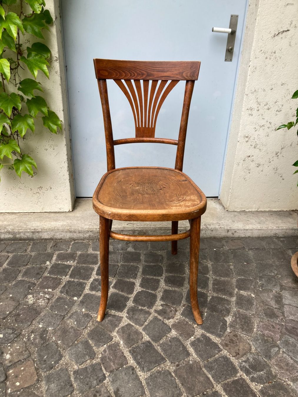 Thonet Sedie: STÜHLE IM KLASSISCHEN THONET STIL – Usato da Eschenz venduto da SUBARU048