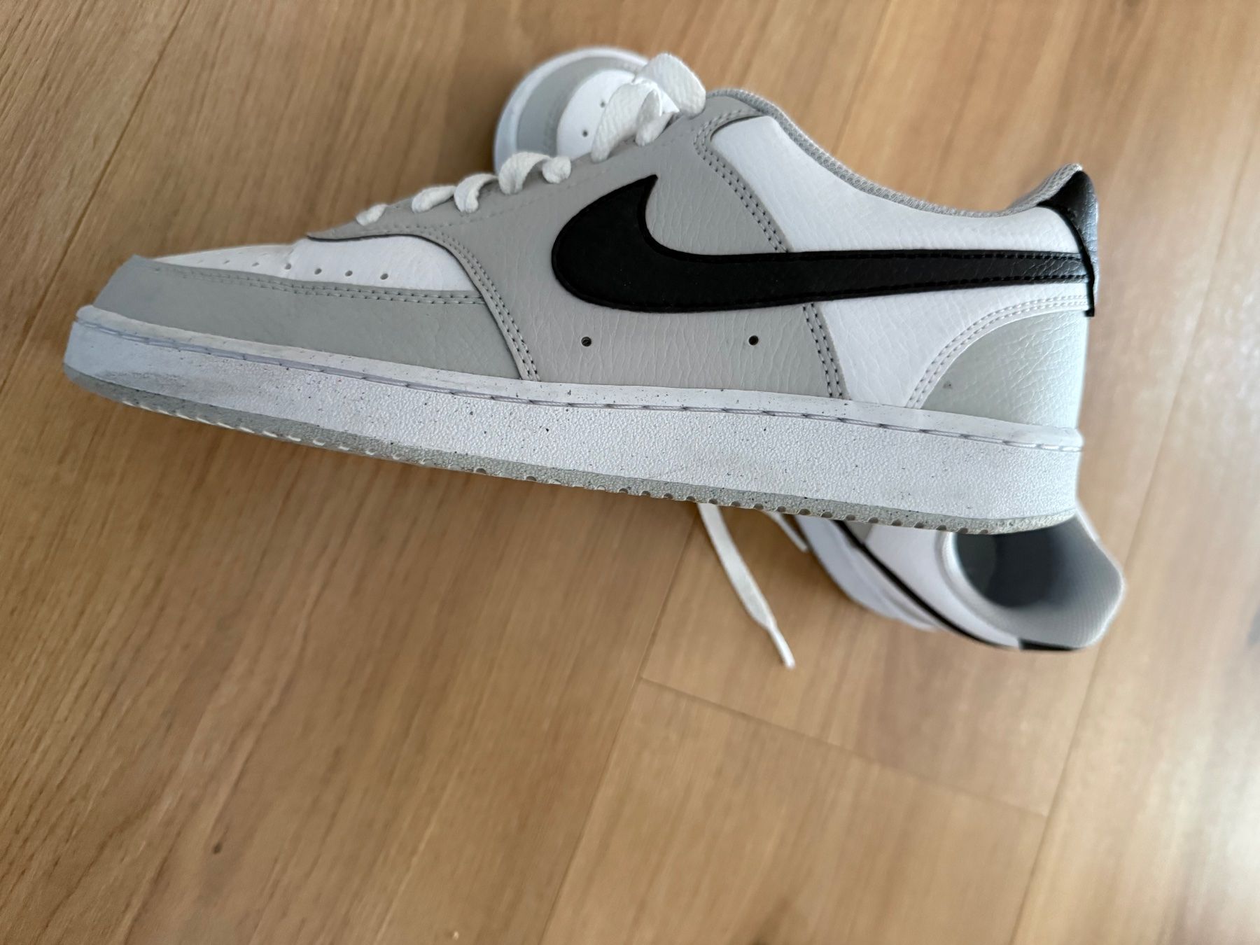 Nike Scarpe da uomo: Neuwertige Nike Schuhe – Usato da Bernhardzell venduto da Ferkel1 1
