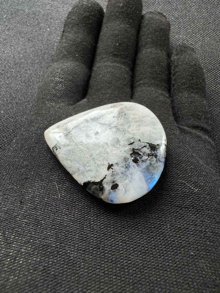 Edelsteine: Mondstein mit Turmalin  – Neu und originalverpackt aus Wängi von Horus_Stone