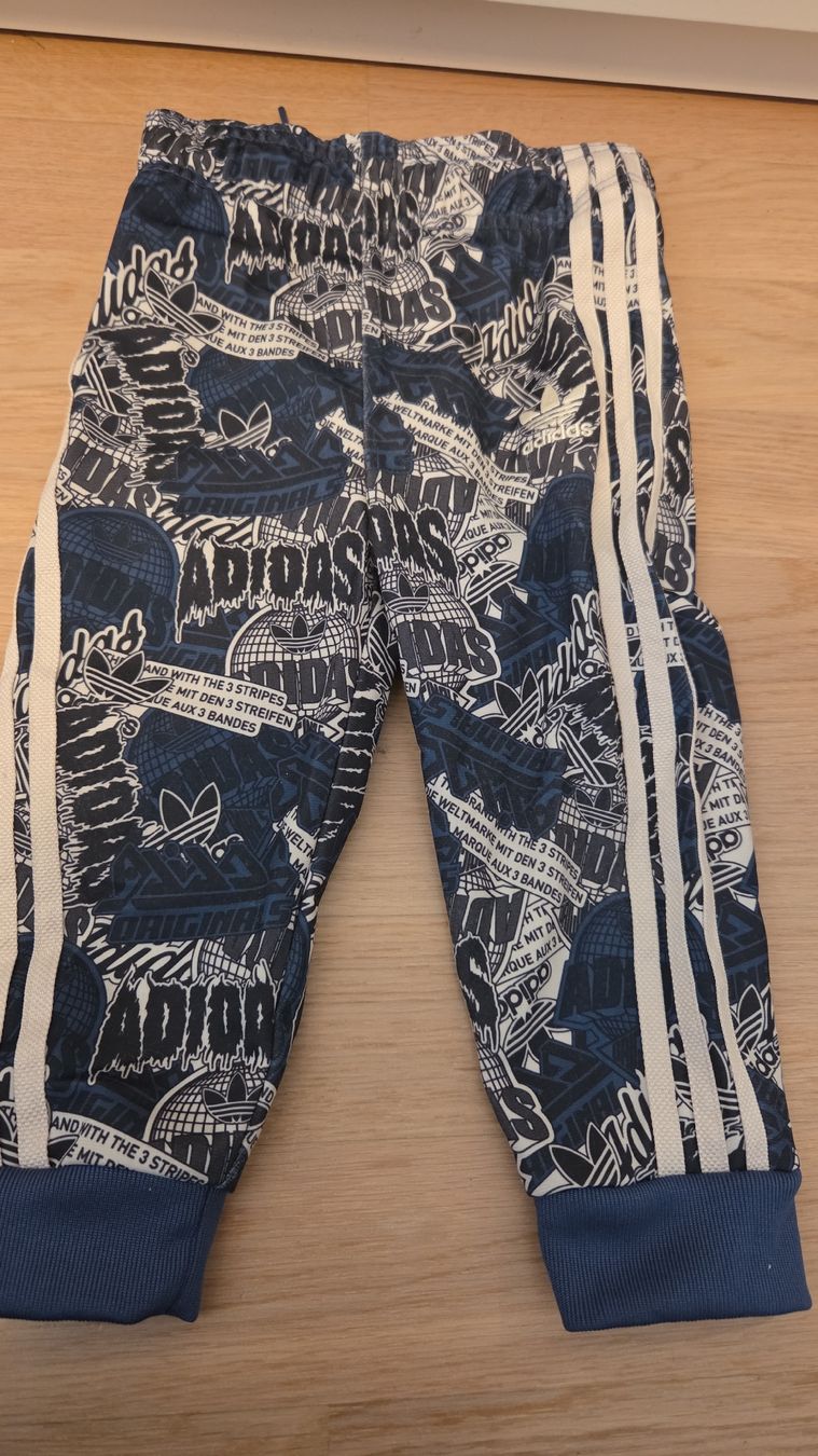 Anzüge: Adidas Anzug gr.86 – Gebraucht aus Naters von sil_cfh5 1