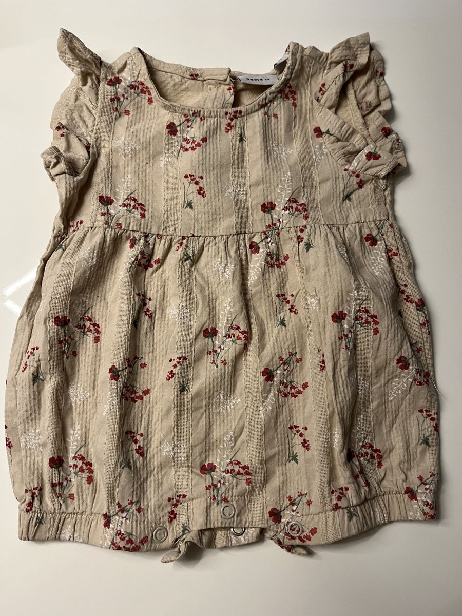 Name It Jumpsuits: Schöner Name it Romper Gr. 62 – Neuf (Voir description) à Oberwil BL par FinjaBijou