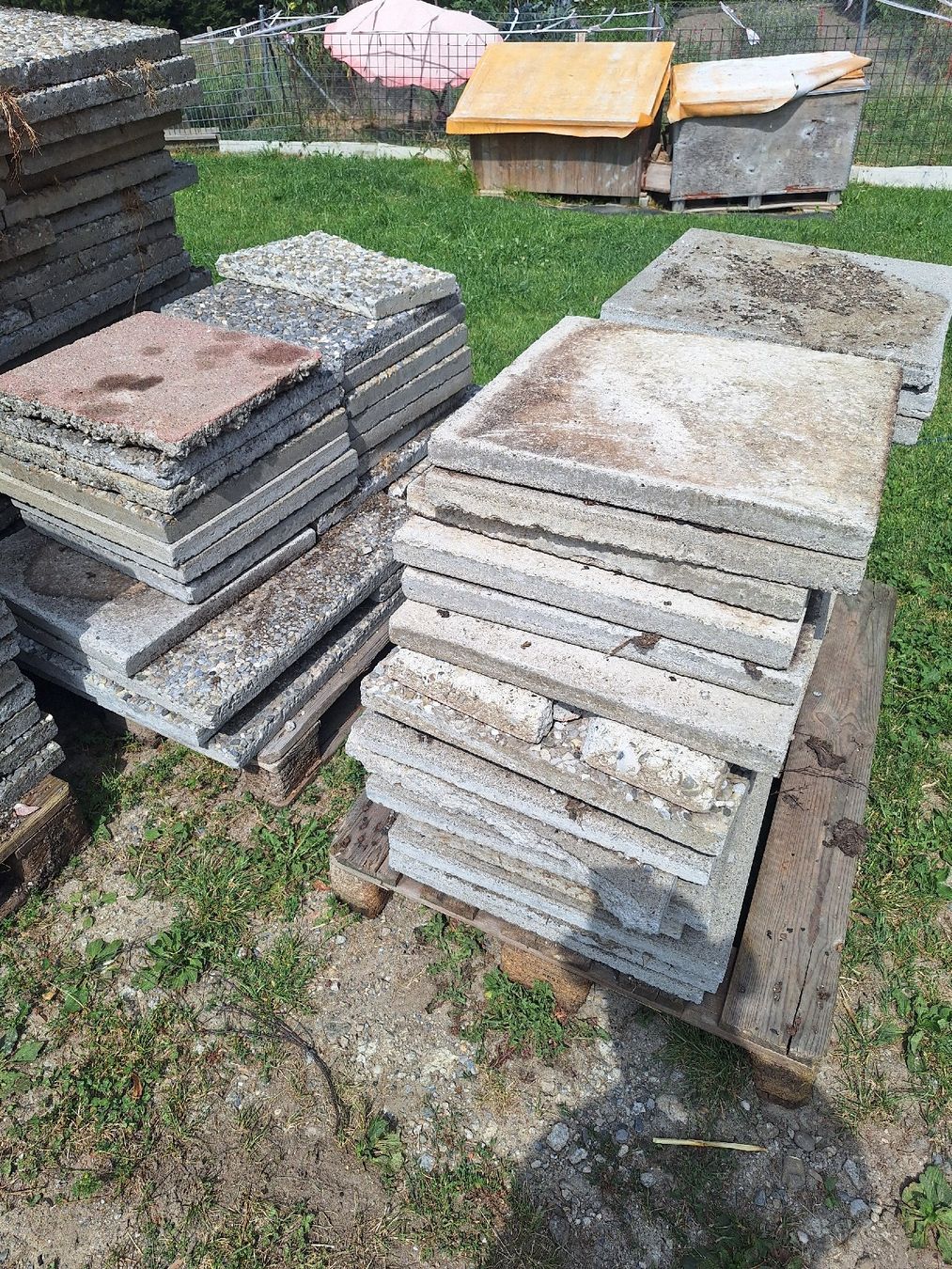 Bodenbeläge: Gartenplatten – Gebraucht aus Bowil von traktor5