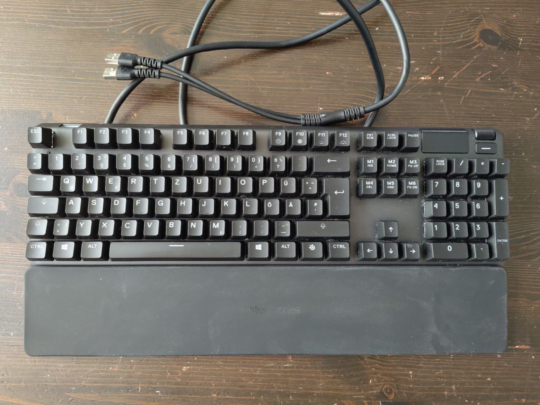 Steelseries Claviers: Steelseries Apex Pro DE – D'occasion à Säriswil par ducksoup 3