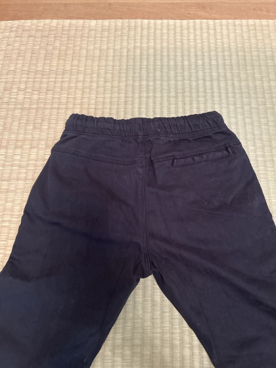 Zara Pantaloni: Zara Hose Grösse 10 Jahre – Nuovo (secondo la descrizione) da Uetikon am See venduto da barceloneta 3