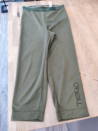 O'Neill Jogging Hose 3/4, grün, Gr. M mit Gebrauchsspuren