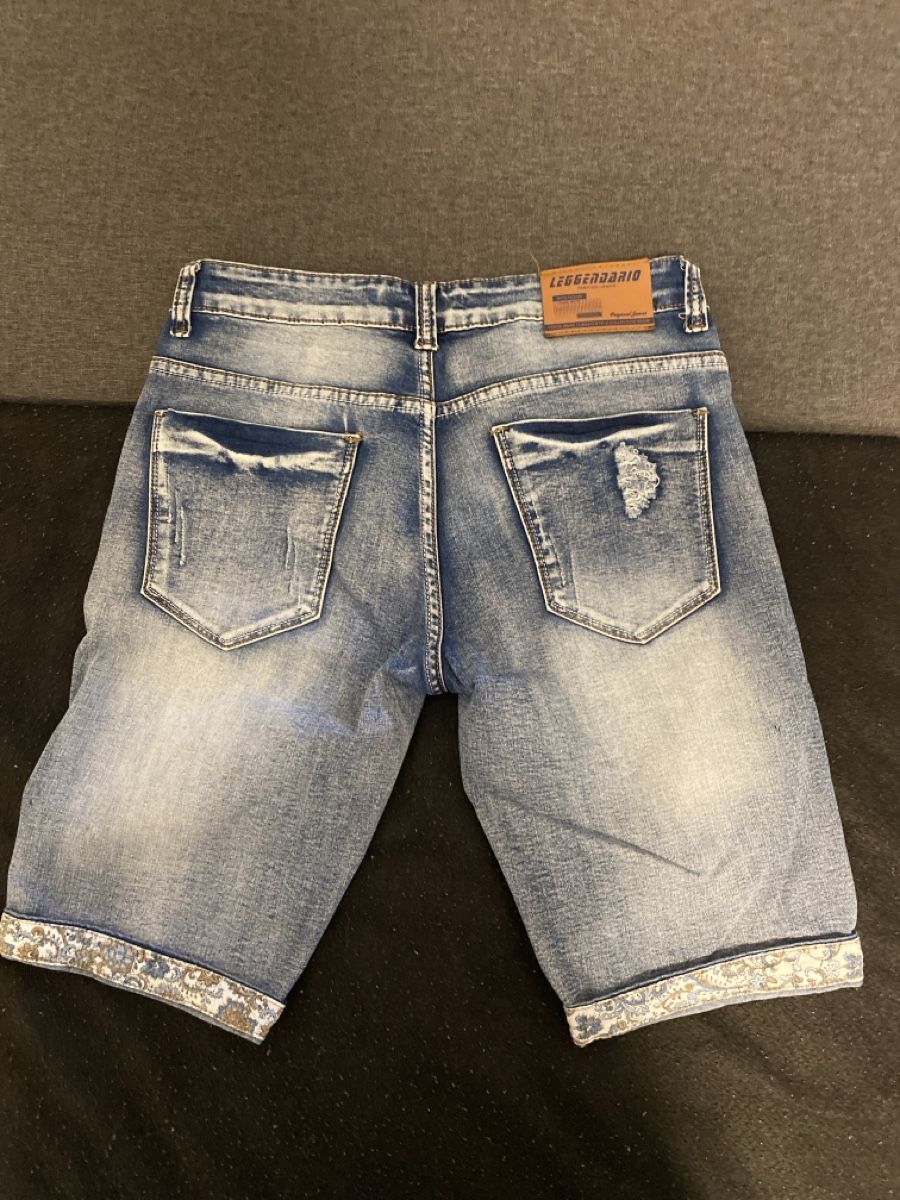 Jeans: Kurze Jeans – Usato da Pratteln venduto da fra_rd8j 1