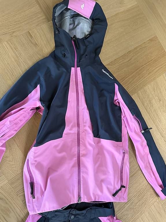 Giacche: Peak Performance Skijacke mit Hose – Usato da Uitikon Waldegg venduto da lapagy 1