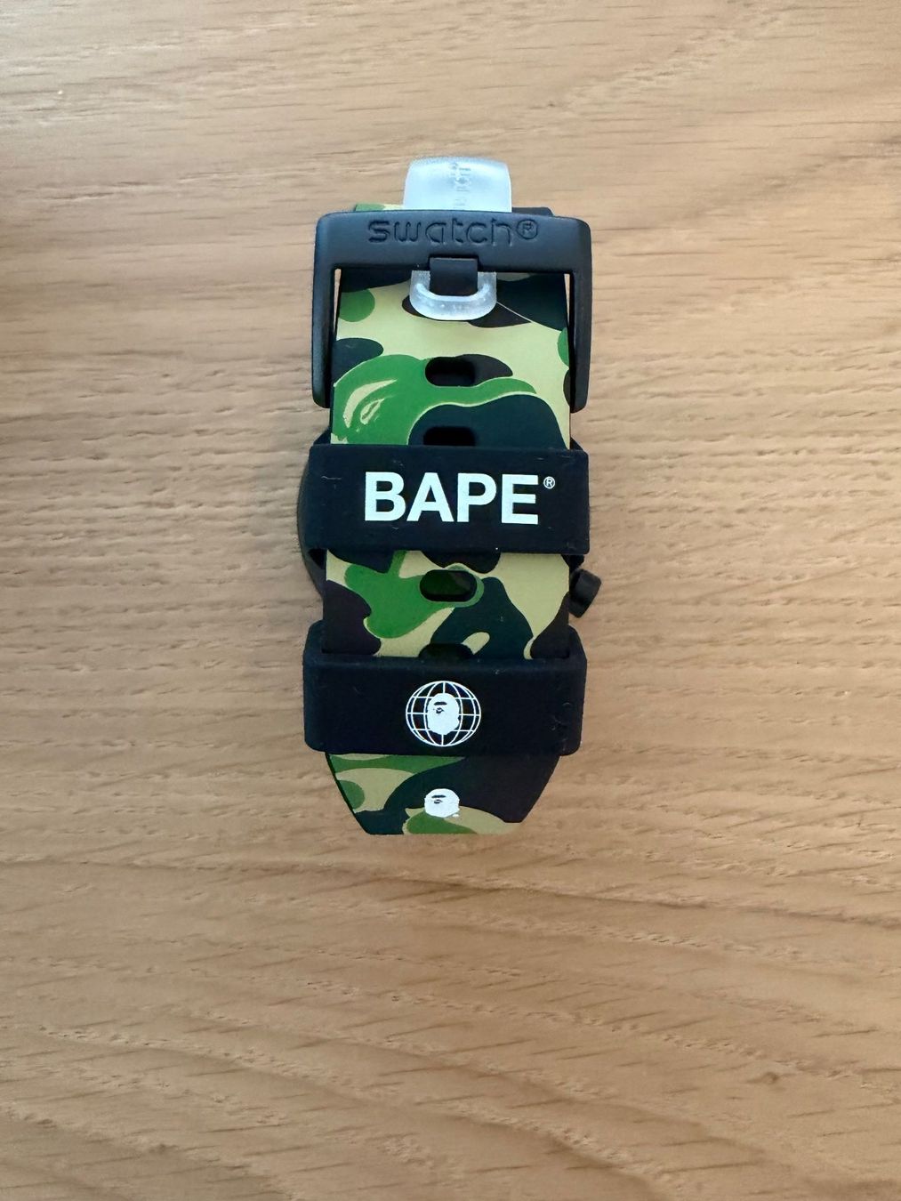 Swatch Orologi: Swatch x BAPE BIg Bold The World – Nuovo e nell'imballaggio originale da Gossau SG venduto da Thaiijt01 2