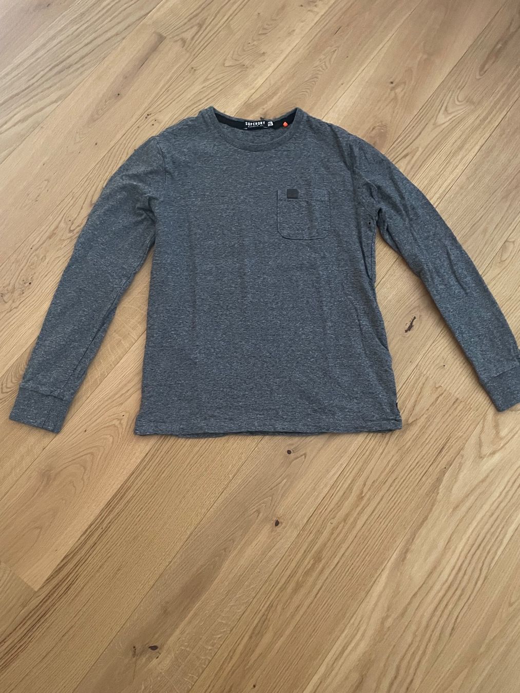 Maglioni & Felpe: Superdry Pullover – Usato da Laupen BE venduto da Jonasbolinger