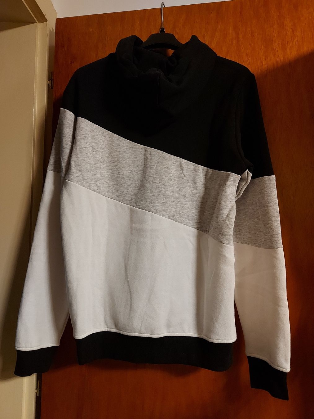 Pullover & Sweatshirts: Felpa unisex bianco e nero S nuova – Neu und originalverpackt aus Coldrerio von Addicted2Art 2