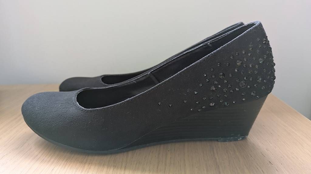 Graceland Scarpe da donna: Black Pump Gr. 38 – Usato da Claro venduto da Dona1785 2