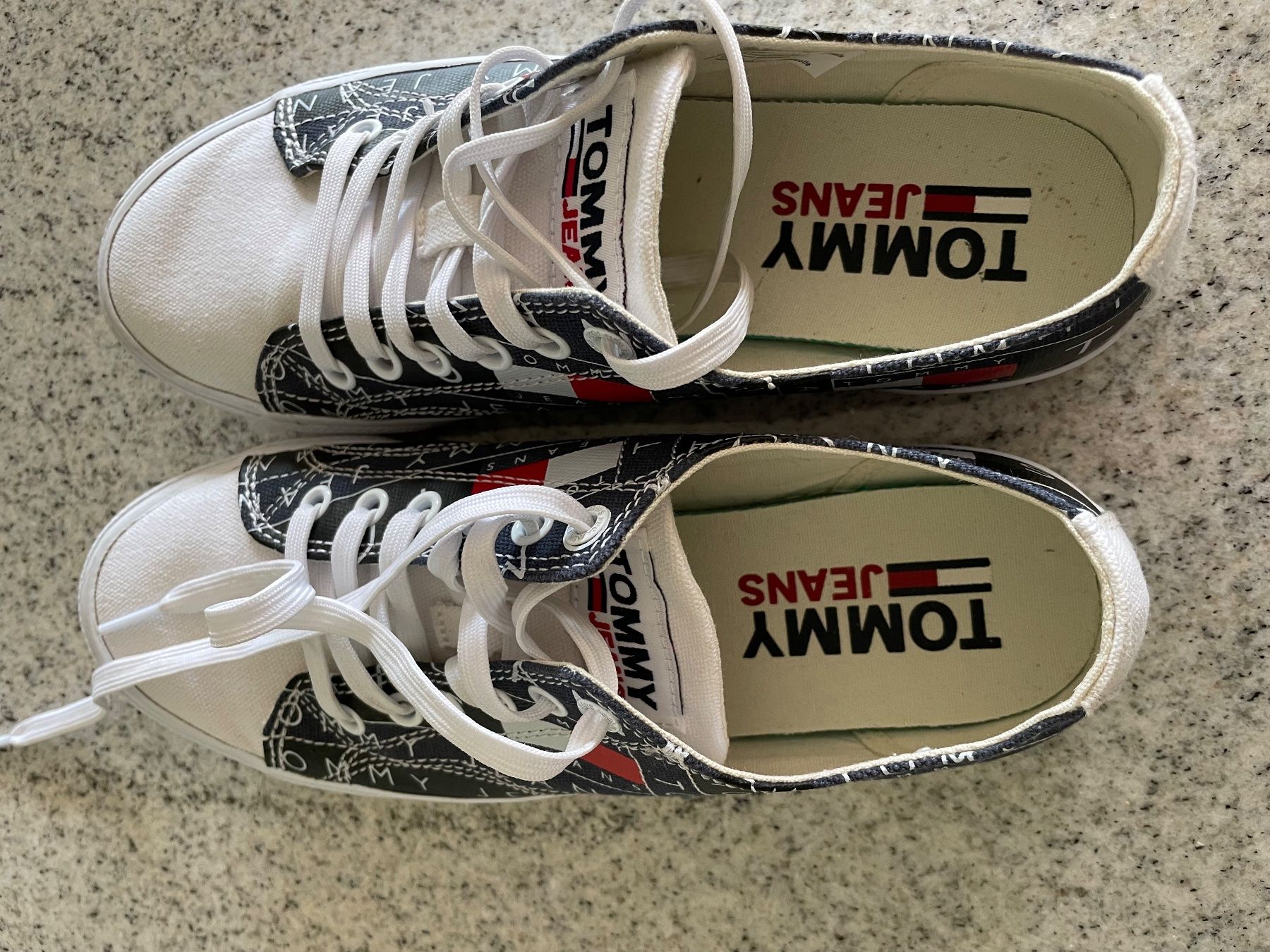 Tommy Hilfiger Damenschuhe: Tolle Sneaker von Tommy Hilfiger – Gebraucht aus Neuwilen von bobbel01 5