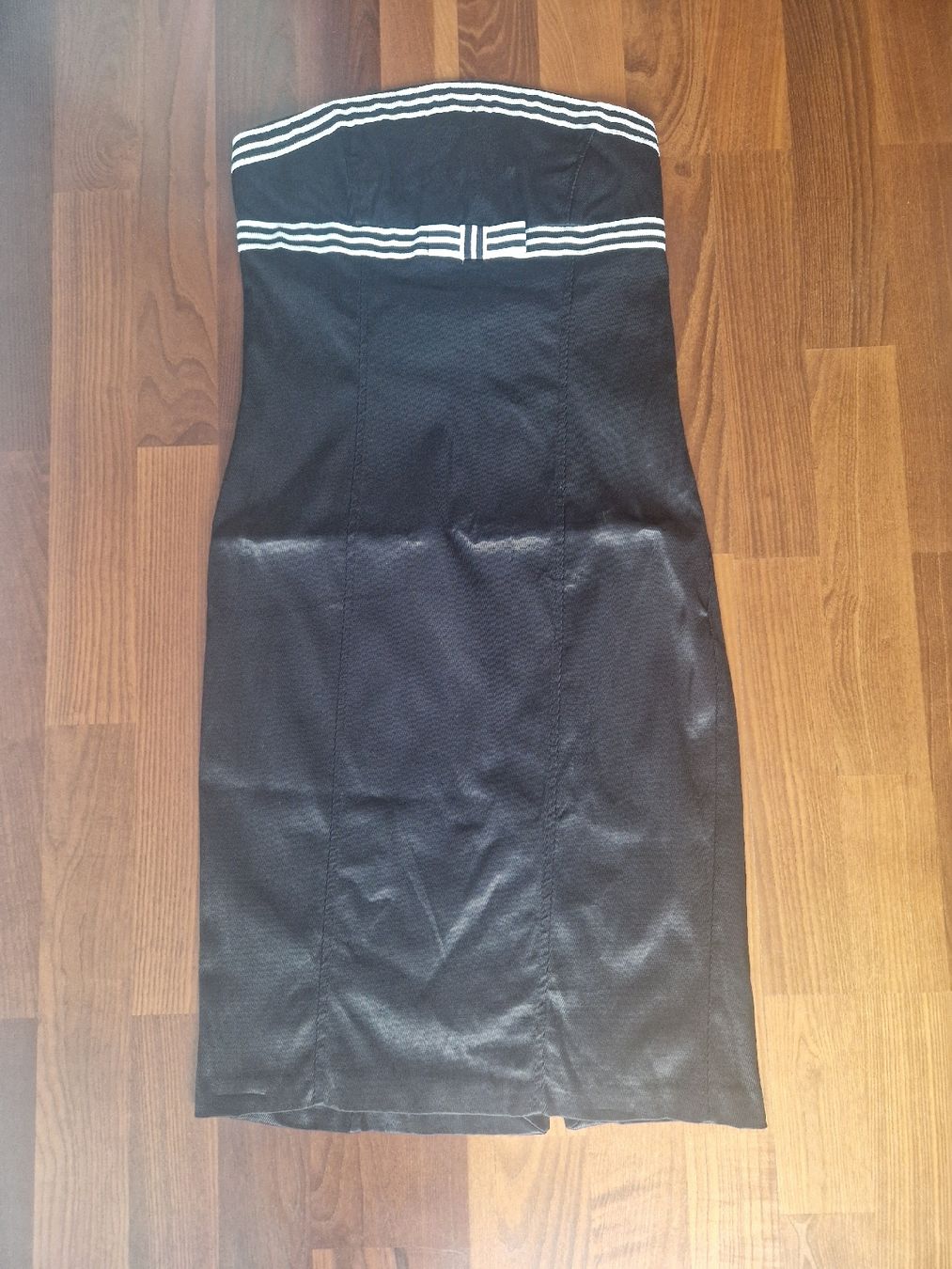 Kleider: Trägerloses, enges 60er Jahre Kleid, Grösse M – Gebraucht aus Zürich von stefanella 2