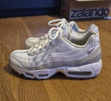 Baskets Nike Air Max 95 blanches taille 39 bon etat