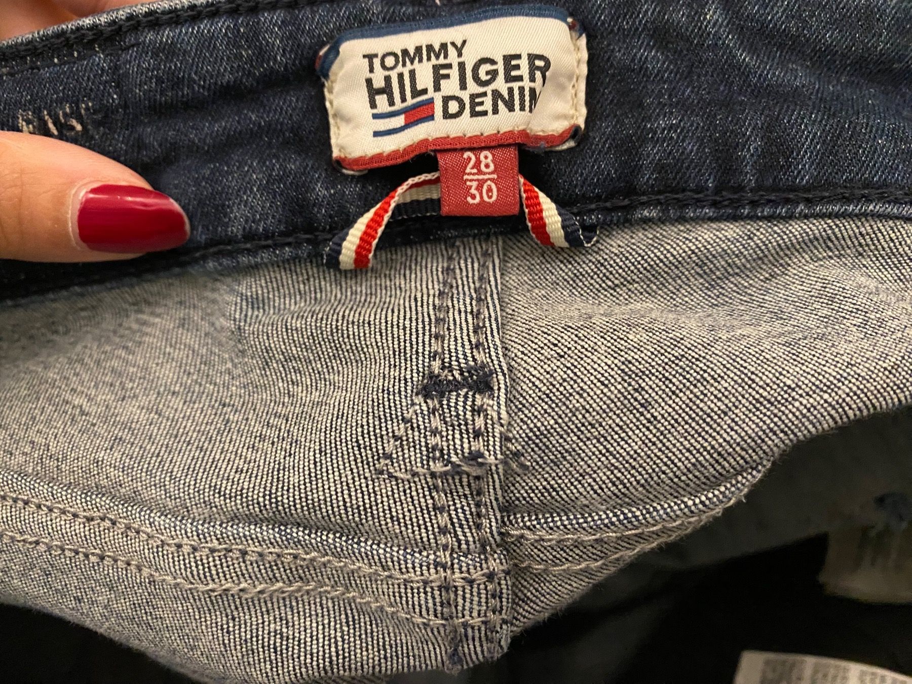 Tommy Hilfiger Jeans: Tommy Hilfiger Jeans – Nuovo (secondo la descrizione) da Zürich venduto da del_gdm2 4