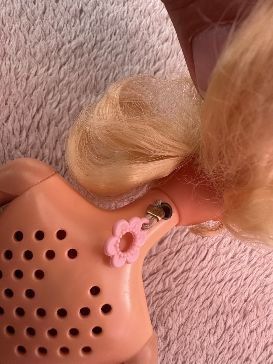 Poupées: Talking Barbie defekt – D'occasion à Herbriggen par Sehrazade 8