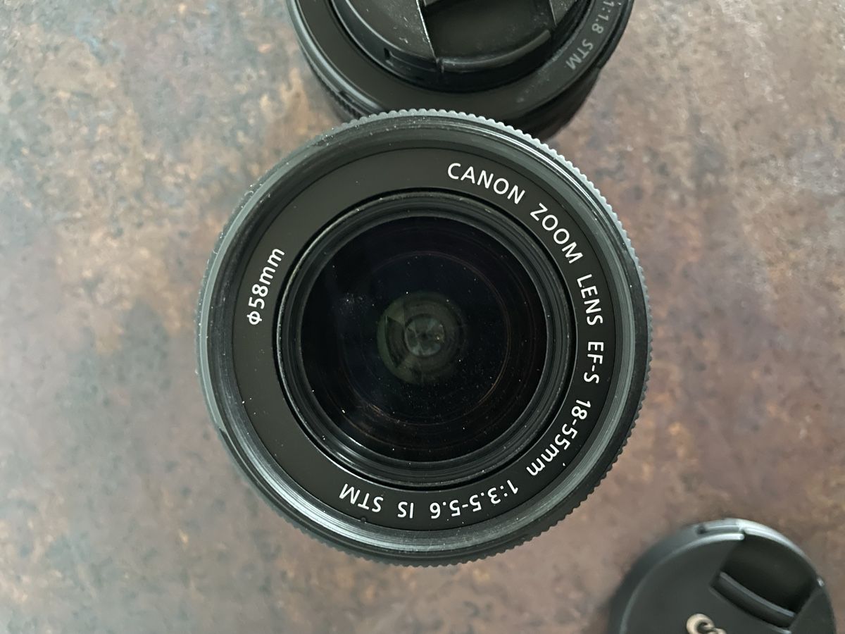 Canon Obiettivi: Canon EF-S Kit-Objektive – Usato da Fehraltorf venduto da Nadja0205 1