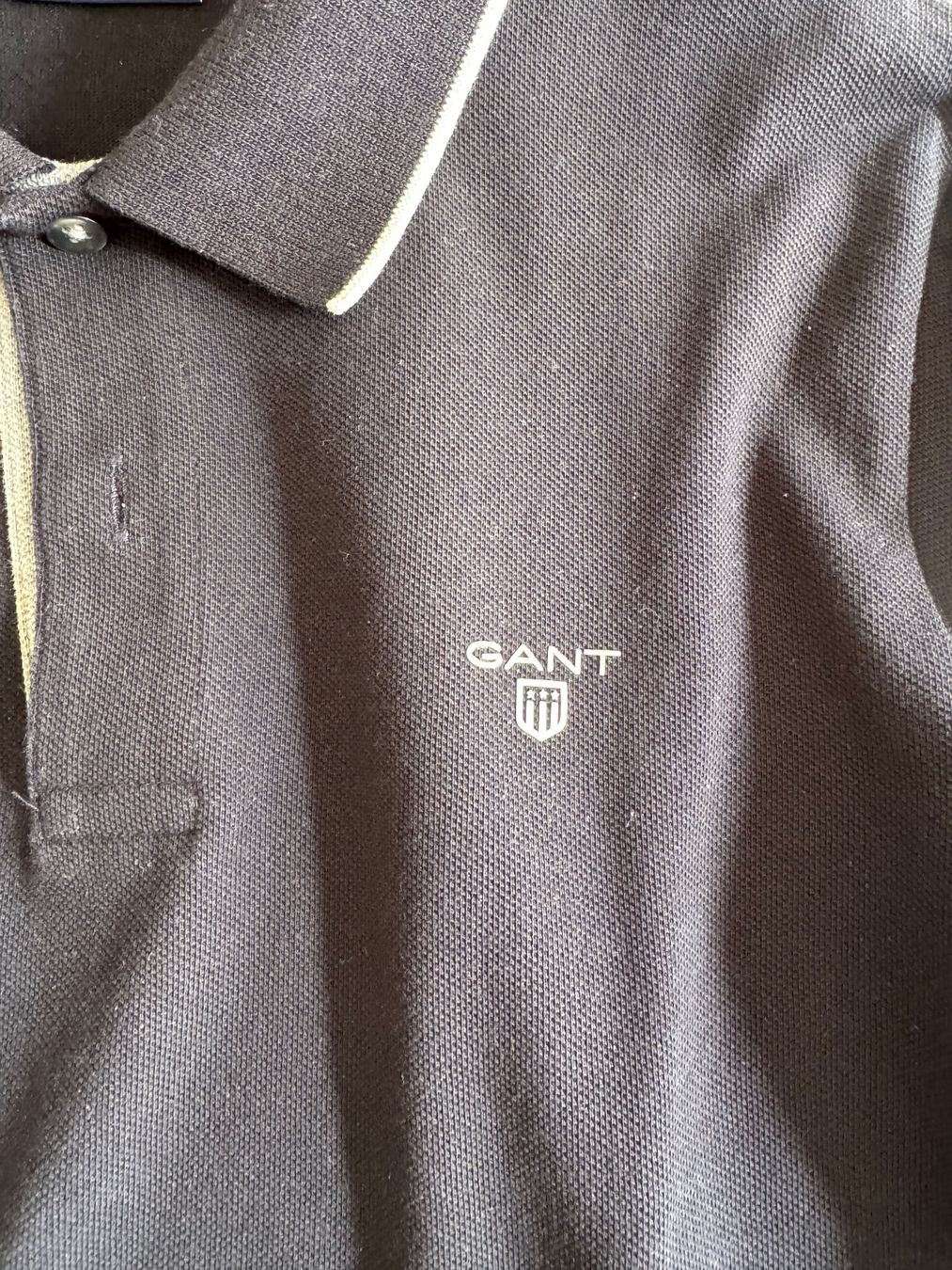Gant Magliette Polo: Polo GANT neuf, noir, taille S – Nuovo (secondo la descrizione) da Genève venduto da brigantium 2