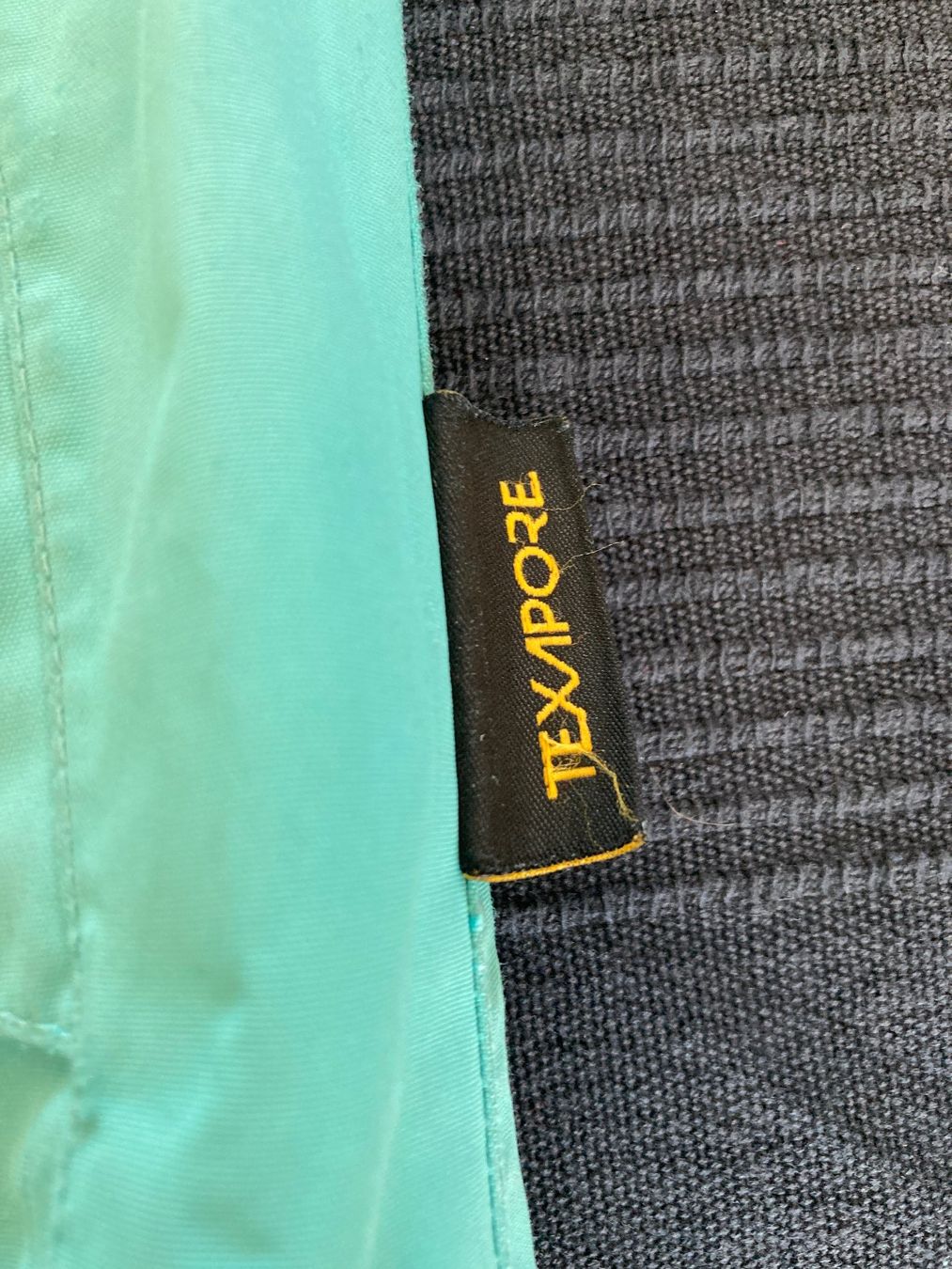 Jack Wolfskin Giacche & Cappotti: Regenjacke Grosse 140 Jack Wolskin – Usato da Zürich venduto da Inne_aere 3