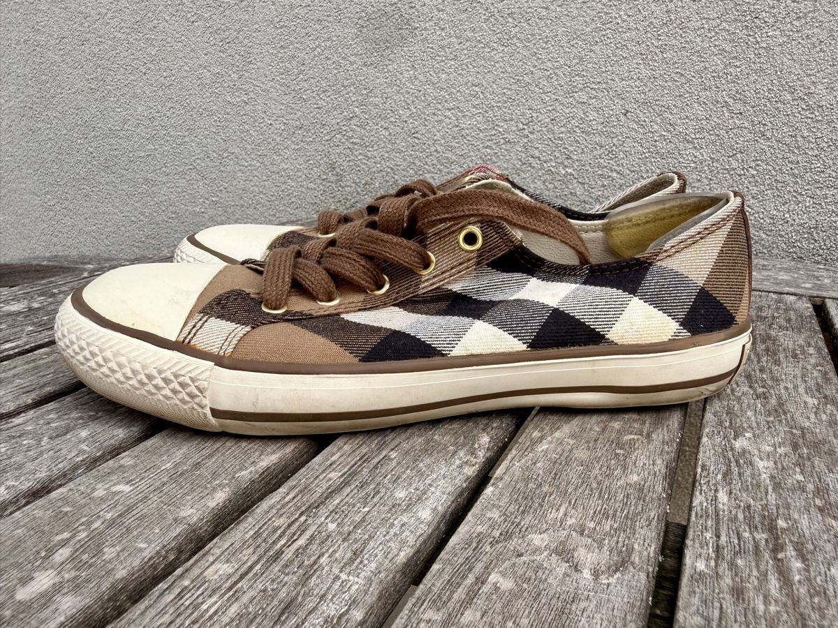 Burberry Damenschuhe: Sneakers von Burberry – Gebraucht aus Iragna von ailtire 3