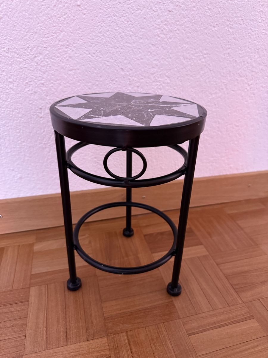 Tables: Gestell – D'occasion à visp par Kmemo1
