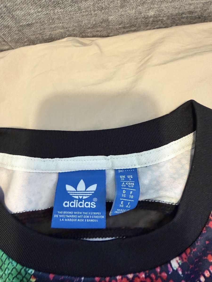 Vestiti: Adidas robe imprimé serpent taille 36 bon état – Usato da Grabs venduto da DidiPop290 2