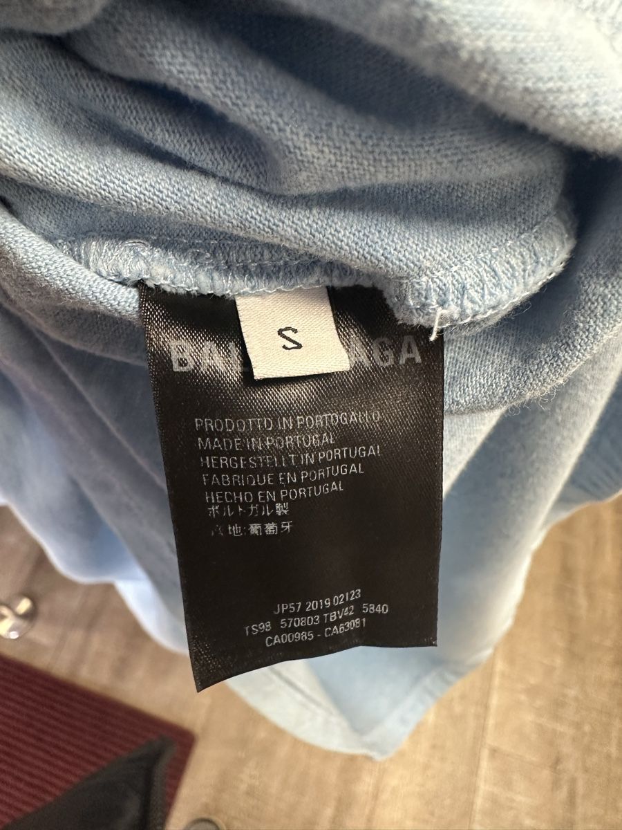 Balenciaga T-shirt: Balenciaga Shirt Gr. S – Nuovo (secondo la descrizione) da Schaan venduto da dsalanovic 3