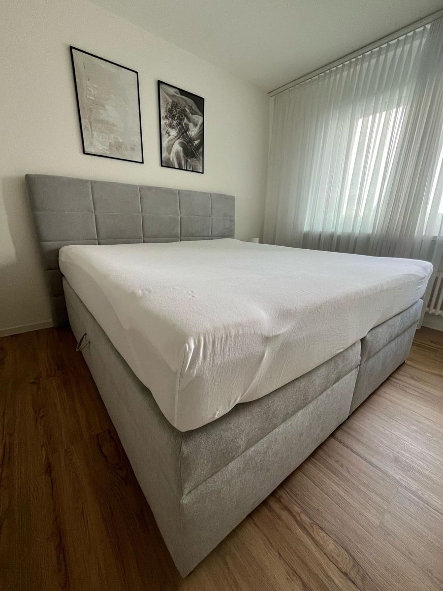 Mömax Betten: Boxspringbett – Gebraucht aus Allschwil von diz_6t97 2