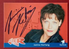Janina Hartwig Autogramm signiert Fotopostkarte 10x15cm