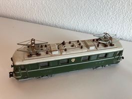 Kleinbahn Ae 6/6 Basel 11404 H0 GS, defekt