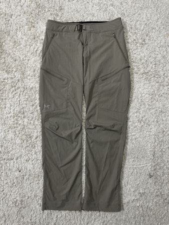 Arc’teryx Damen Wanderhose Gr. 6 (M) – neuwertig