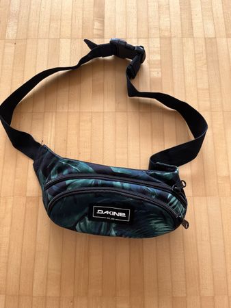Bauchtasche Dakine
