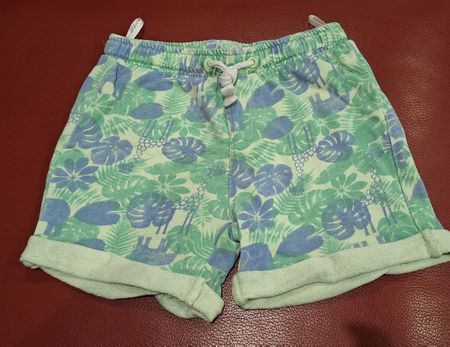 Kurze Shorts Gr. 86/92, 
