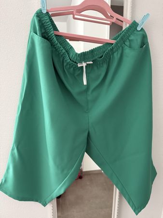 Hose Grösse 54.         3/4 Länge