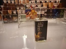 DUA Brand - Poseidon's Private Reserve Whiskey - DUA Hybrid1