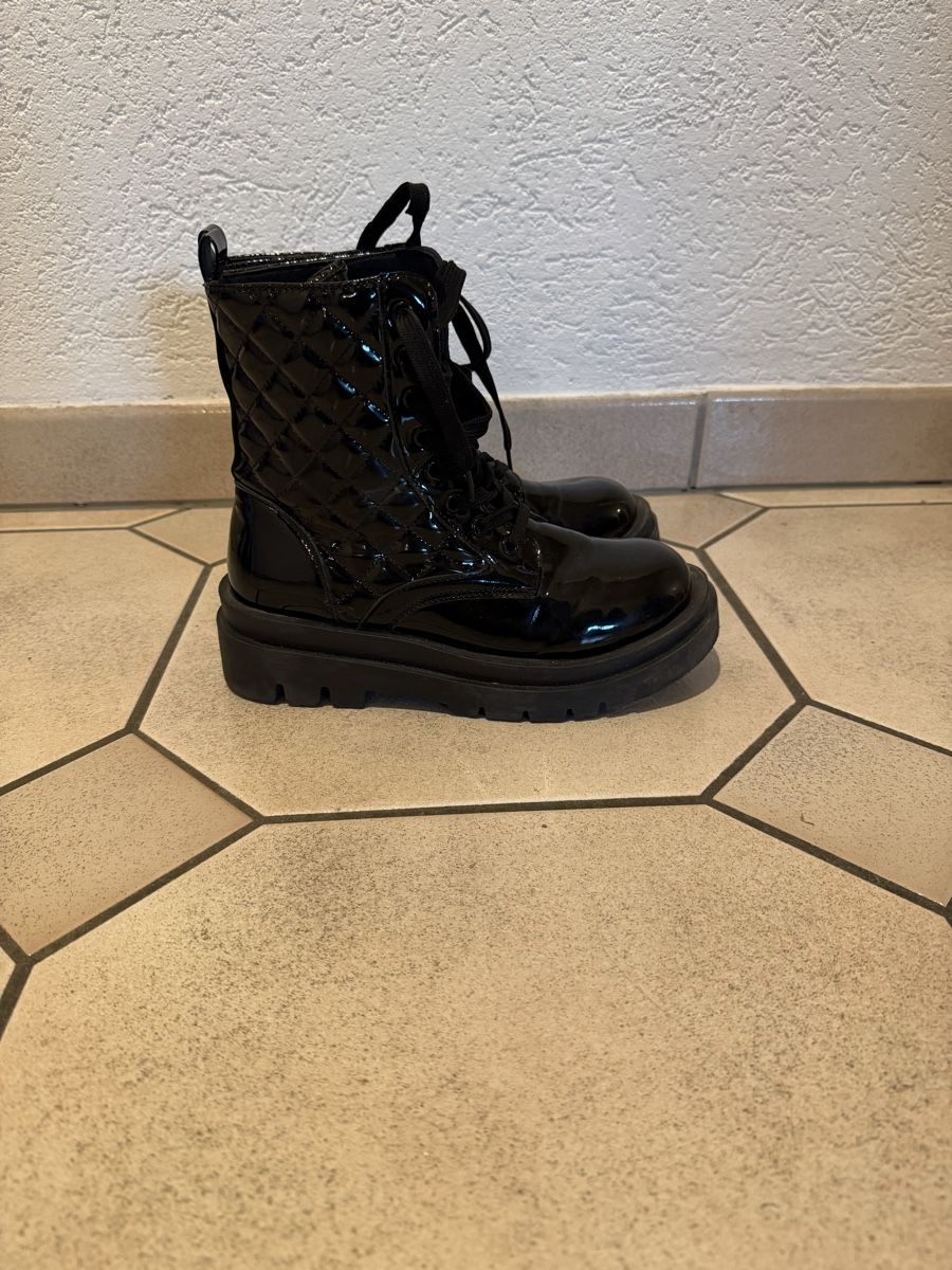 Damenschuhe: Bottines dame – Gebraucht aus Montsevelier von ber_88db 1
