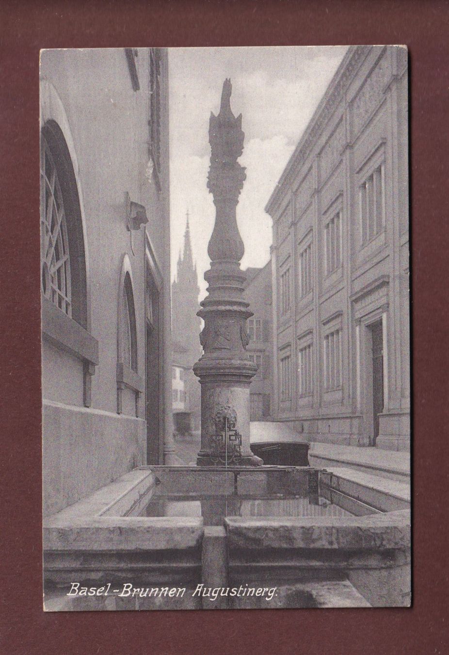 Cartes postales: BASEL - Brunnen Augustinerg. – D'occasion à Pully par nicecards-shop
