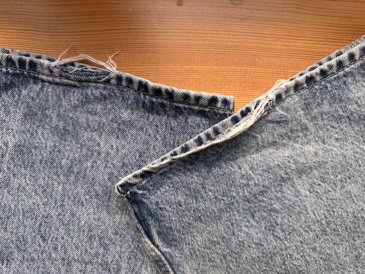 Calvin Klein Jeans: Calvin Klein Jeans  – Usato da Rorbas venduto da ComfySofa 2