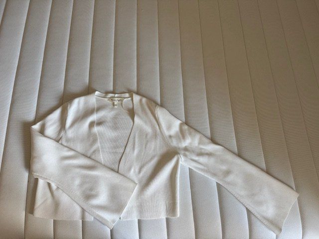 Bolero: Elegantes weisses Jäckchen – Usato da Winterthur venduto da venutius 2