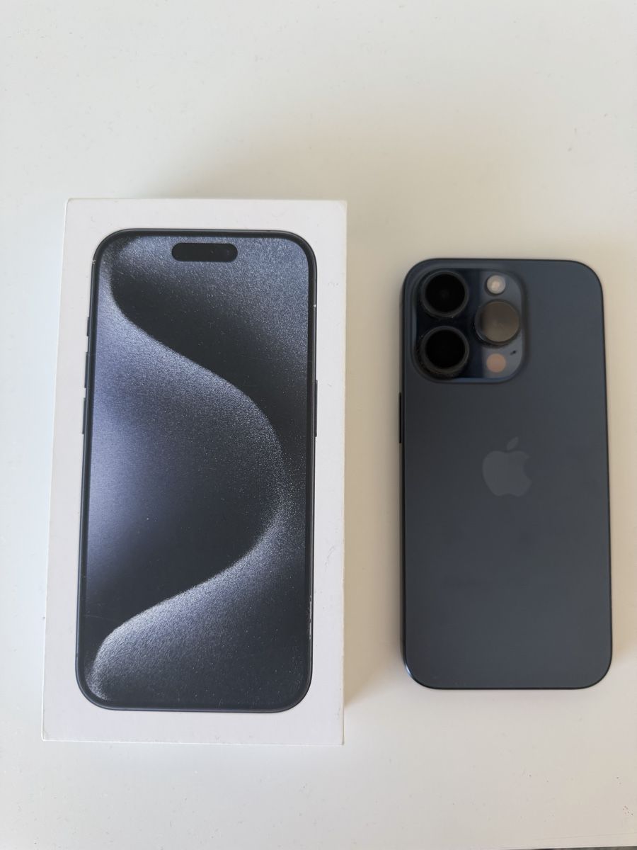 Apple Telefoni cellulari / Smartphones: iPhone 15 pro 128Go Excellent état – Usato da Petit-Lancy venduto da dkr_jg9d