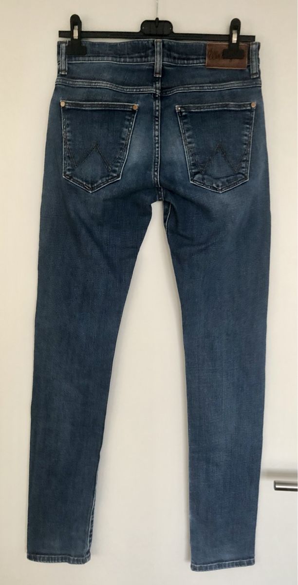 Wrangler Jeans: Wrangler jeans Larston W29 L34 – Usato da Lausanne venduto da Vracorama 1