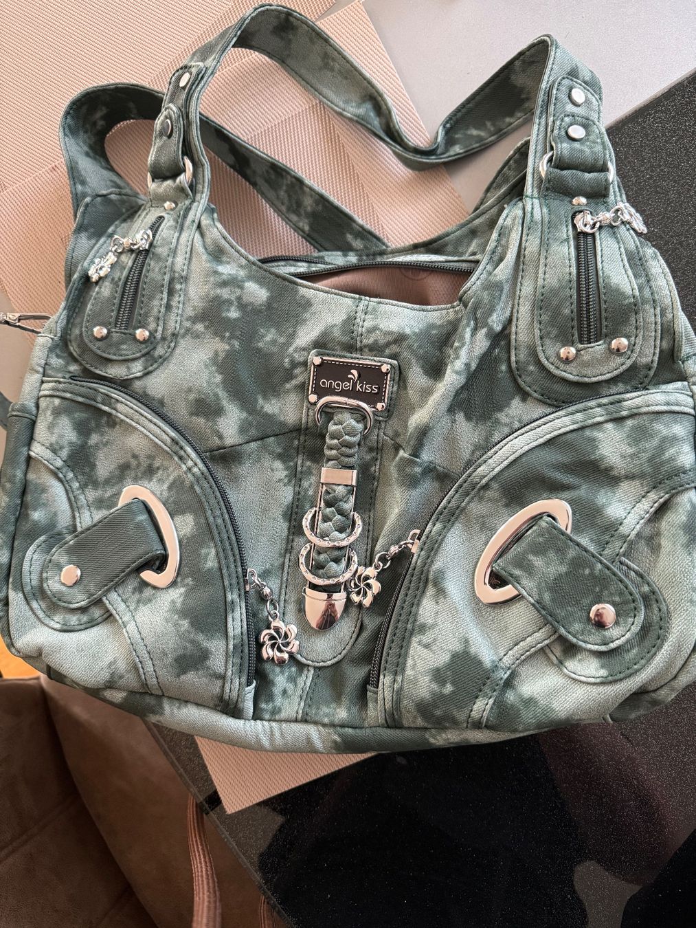 Taschen: Handtasche – Gebraucht aus Erlenbach von kla_2y6d