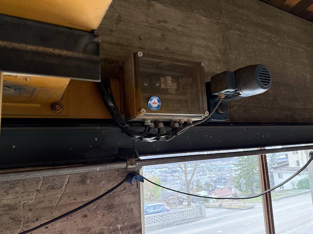 Paranco multiuso: Palan multidirectionnel 1600kg motorisé avec télécommande  – Usato da Venthône venduto da Matt84 3