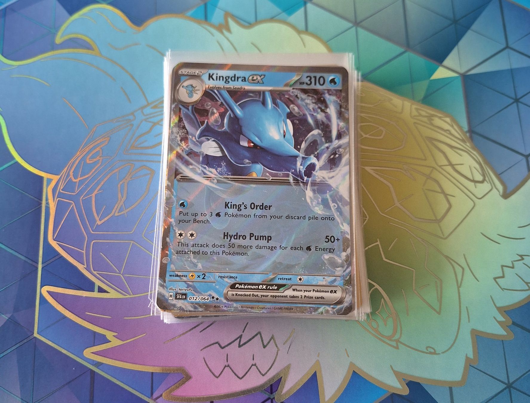 Pokémon Carte collezionabili: Kingdra ex - Shrouded Fable – Usato da Altstätten SG venduto da GGsGameshop