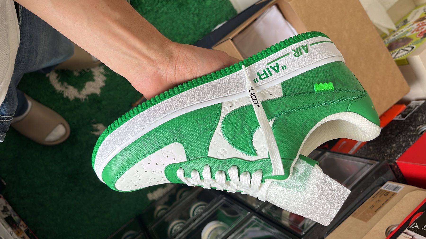 Louis Vuitton Chaussures hommes: Air Force 1 Louis Vuitton – Neuf avec emballage d'origine à Genève par 3M_JR 4