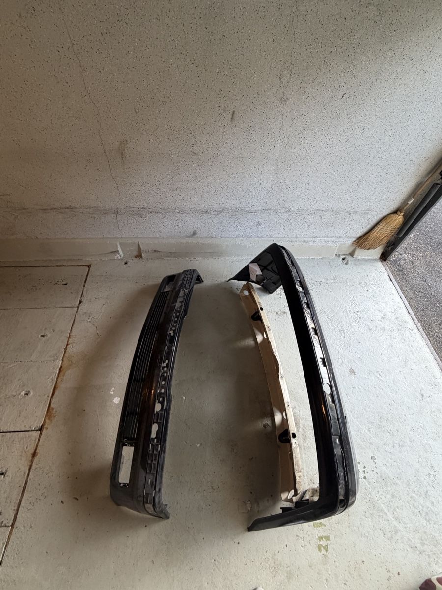 BMW Tutti pezzi di ricambio auto: BMW E36 Stossstange – Usato da Winterthur venduto da Donp_097 3