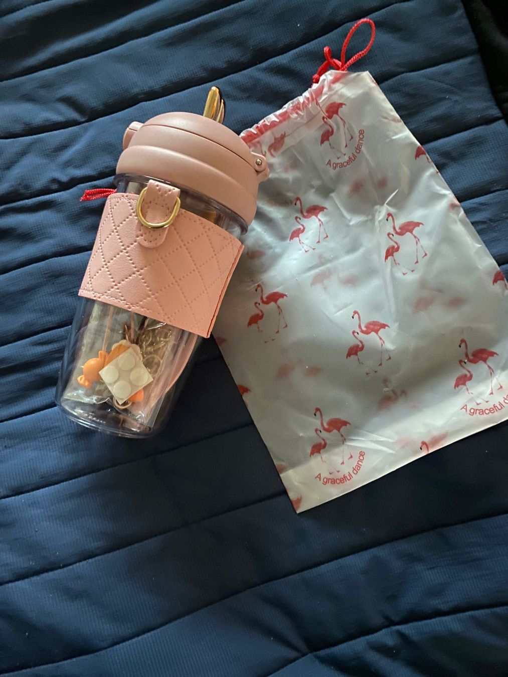 Gourdes & Thermos: Trinkflasche mit Strohhalm. pink. **NEU** – Neuf avec emballage d'origine à Allenwinden par Obalu 2