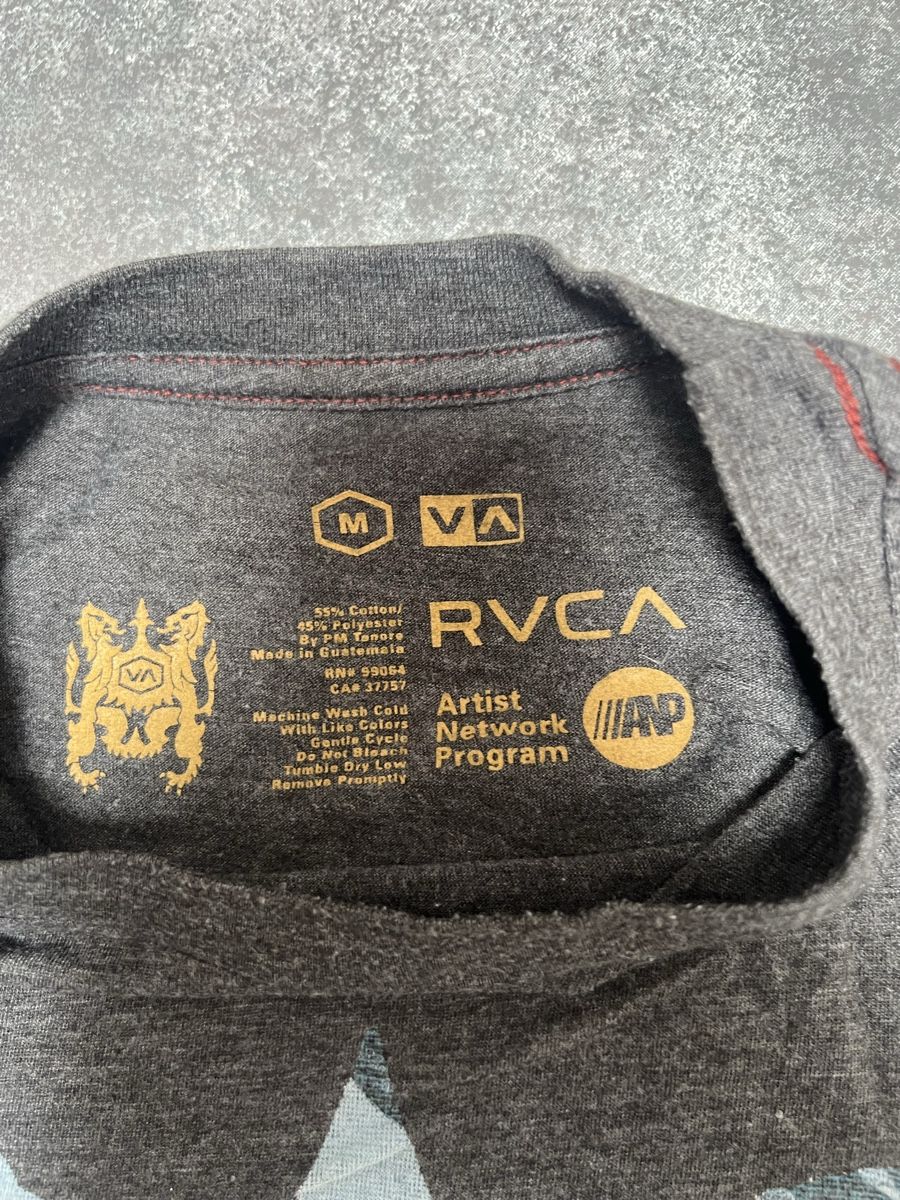 RVCA T-shirt: RVCA Shirt Grösse M – Usato da Wettswil venduto da alstel24 1
